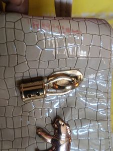 Beautiful Sabyasachi Inspired Bag-Stitch Flaw