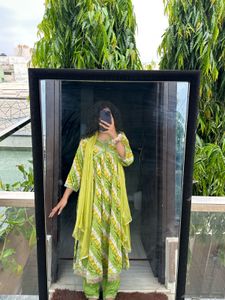 Green &amp; Yellow Printed Pant Set