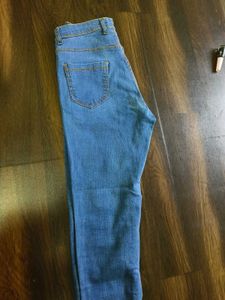 Light Wash High-Waisted Jeans