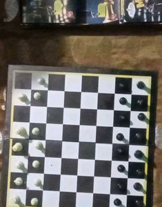 Magnetic Chess Game Like New