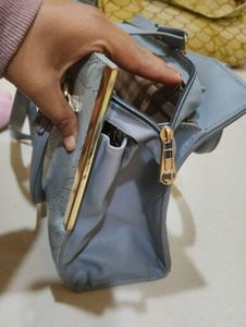 Elegant Floral Handbag