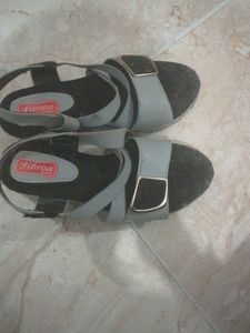 Sandal