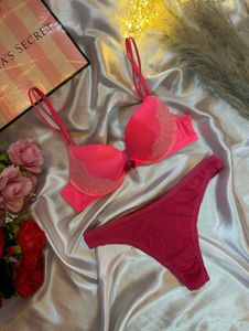 Victoria's Secret Bra Set