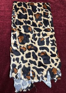 Women Leopard Print Warm Stole For Winters