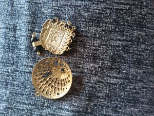 Vintage Gold Tone Pendants