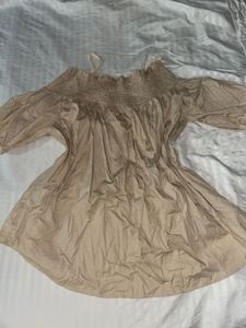 Off-Shoulder Tops
