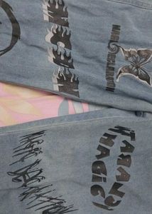 Magic Declaration Graphic Jeans