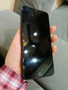 realme 3 32gb 3ram phone vibrate hota h display na