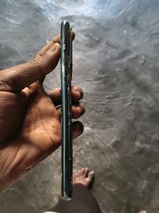 Cracked OnePlus Phone 2 t