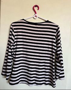 Black N White Top