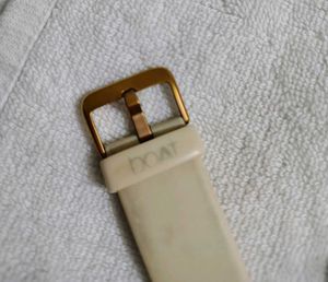 Boat Smartwatch for Women with charging cable