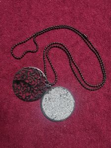 Petent With black Chain. 3
