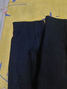 3,Women Jeance