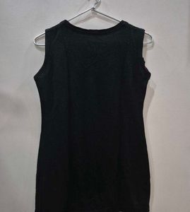 Black woolen vest