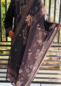 Elegant Women&#39;s Ethnic Kurta Set