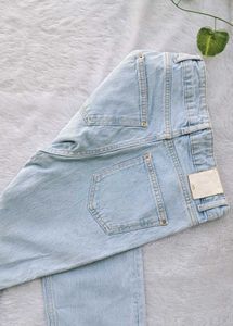 Zara Straight Fit Jeans