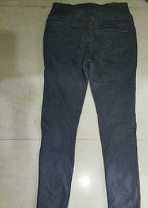Grey Ankle - Lenght Jeans - Brand New