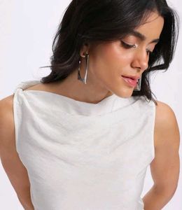Elegant White Sleeveless Top