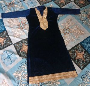 (Buy 1 Get 1free) Embroidered Velvet Kurt( 2 Pise)