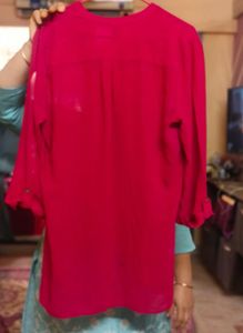 Chic Pink Flowy Top