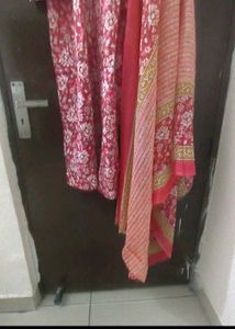 Slightly Used Kurti Pant Dupatta Set