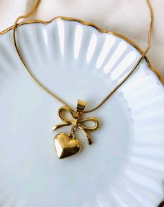 Anti Tarnish Necklace  Old Money Pintrest