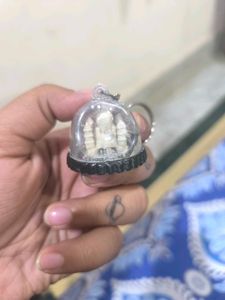 Cute Keychains with brown box.