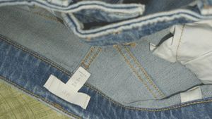 H&amp;M Jeans