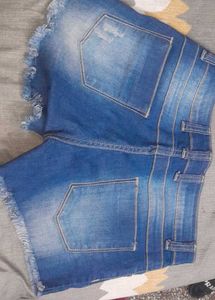 sexy denim shorts you r lookin for