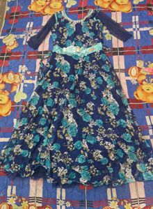 gown
