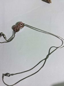 A Beautiful Necklace, Light Weight