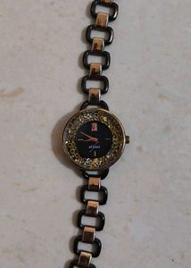 Stylish Women&#39;s Watch