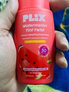 Plix Watermelon Tint Twist Sunscreen❤️