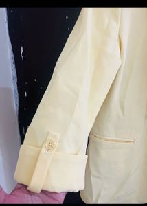 Chic Yellow Blazer - Versatile Style