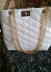 Quilted Chain Strap Bag (White,Pink,Black)