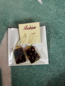 resin Oval Stone Dangle Earrings only 1