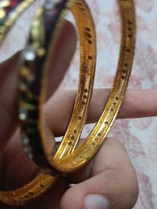Gold Tone Bangle Set