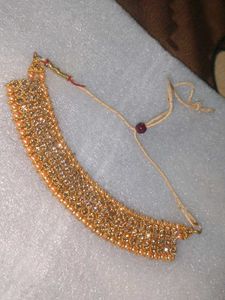 pair of neck piece