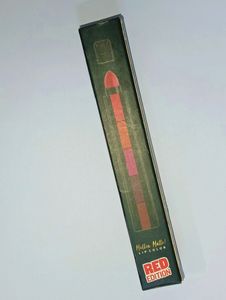 Huda Beauty Molten Matte Lip Colour 5 In 1 Lipstic