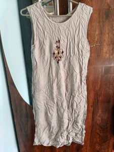 Embellished Kurta With Inner