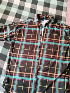 XL Plaid Print Shirt
