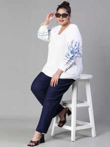 Floral Embroidery Top