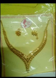 Gold-tone Necklace and Earring Set