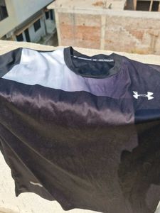 Under Armour Athletic Shirt