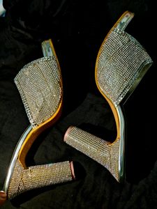Silver Heels 👠👠