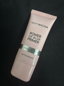 Hilary Rhoda Blur Primer