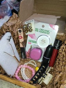 ✨🎁Gift Hamper😻makeup bundle Of 11 Products