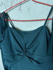 Green Long Sleeve Twist Front Top