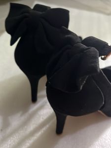 Black Classy Heel