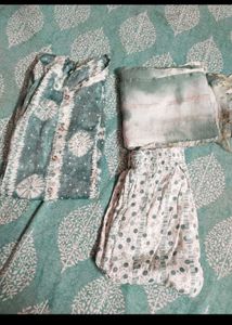 Floral Print Kurta 3 &amp; A Suit Set